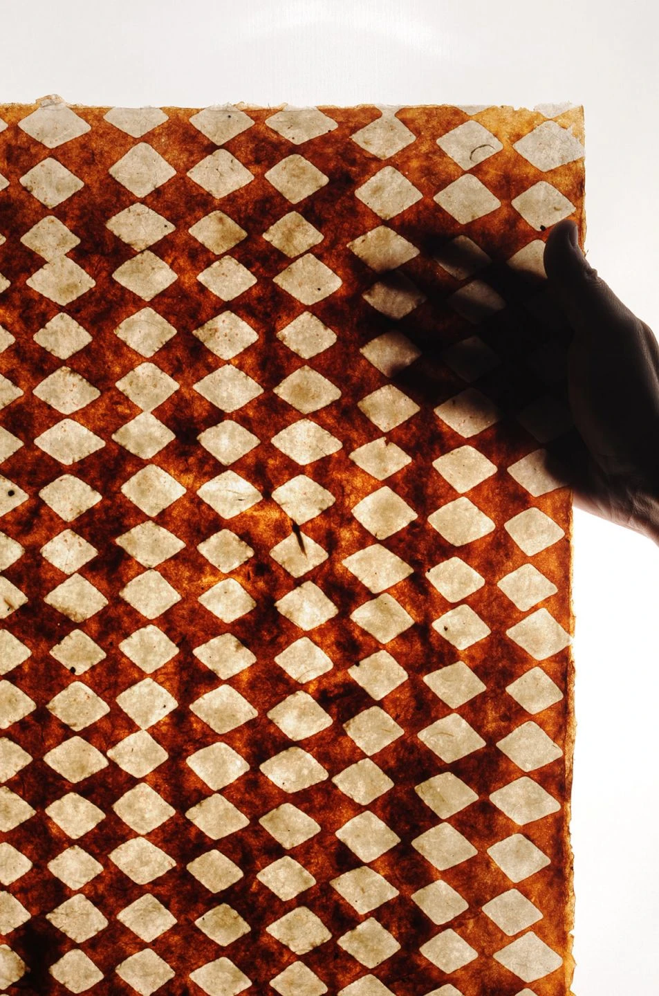 Tapete Yamantaka Orangebraun 4 Tapete Yamantaka Orangebraun – Bild 4