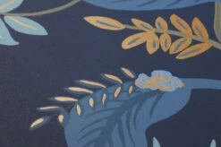 Tapete Peacock Tree Stahlblau -Tapetengeschäft 790103 B Peacock Tree 2880x1440