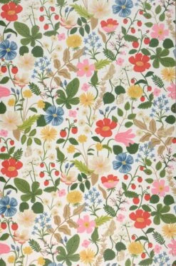 Tapete Strawberry Garden Weiss