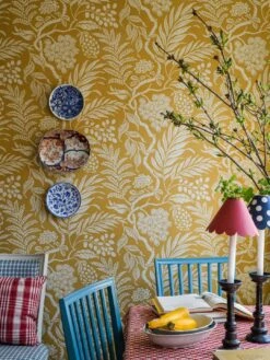 Tapete Cornucopia Ockergelb -Tapetengeschäft Cornucopia C 975181 2880x1440