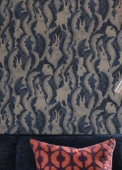 Tapete Hares In Hiding Stahlblau -Tapetengeschäft Hares in Hiding C 975151 2880x1440