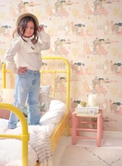 Tapete Lama Village Hellelfenbein -Tapetengeschäft Lama Village C 389362 2880x1440