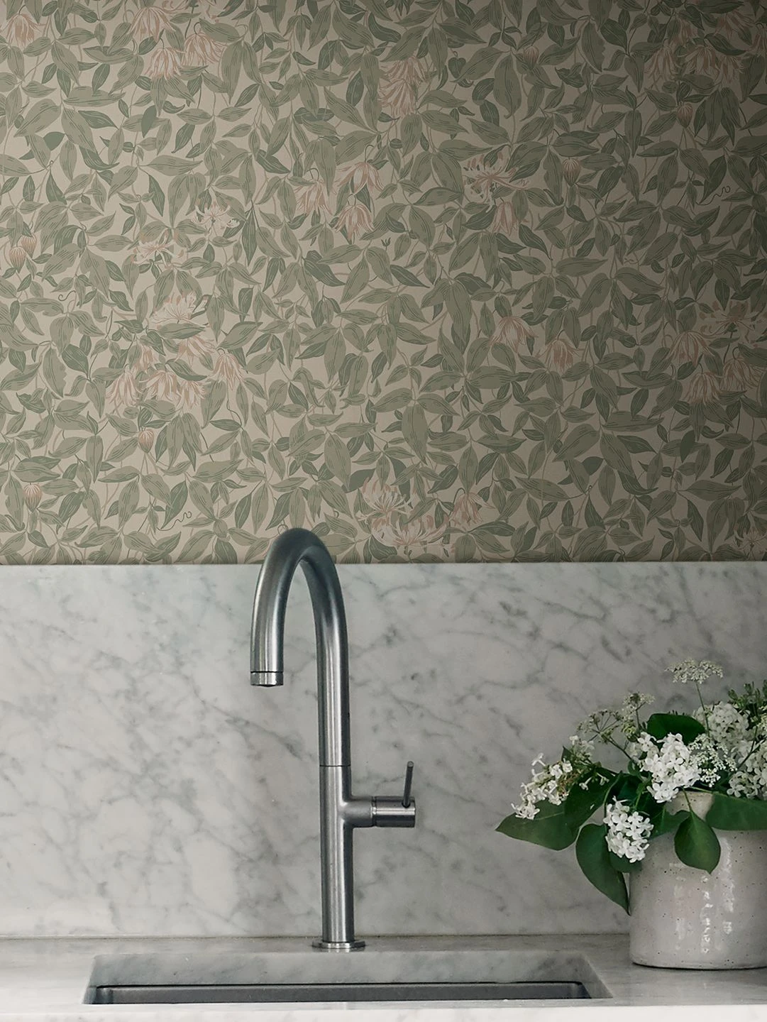 Tapete Linnea Garden Blassgrün 4 Tapete Linnea Garden Blassgrün – Bild 4