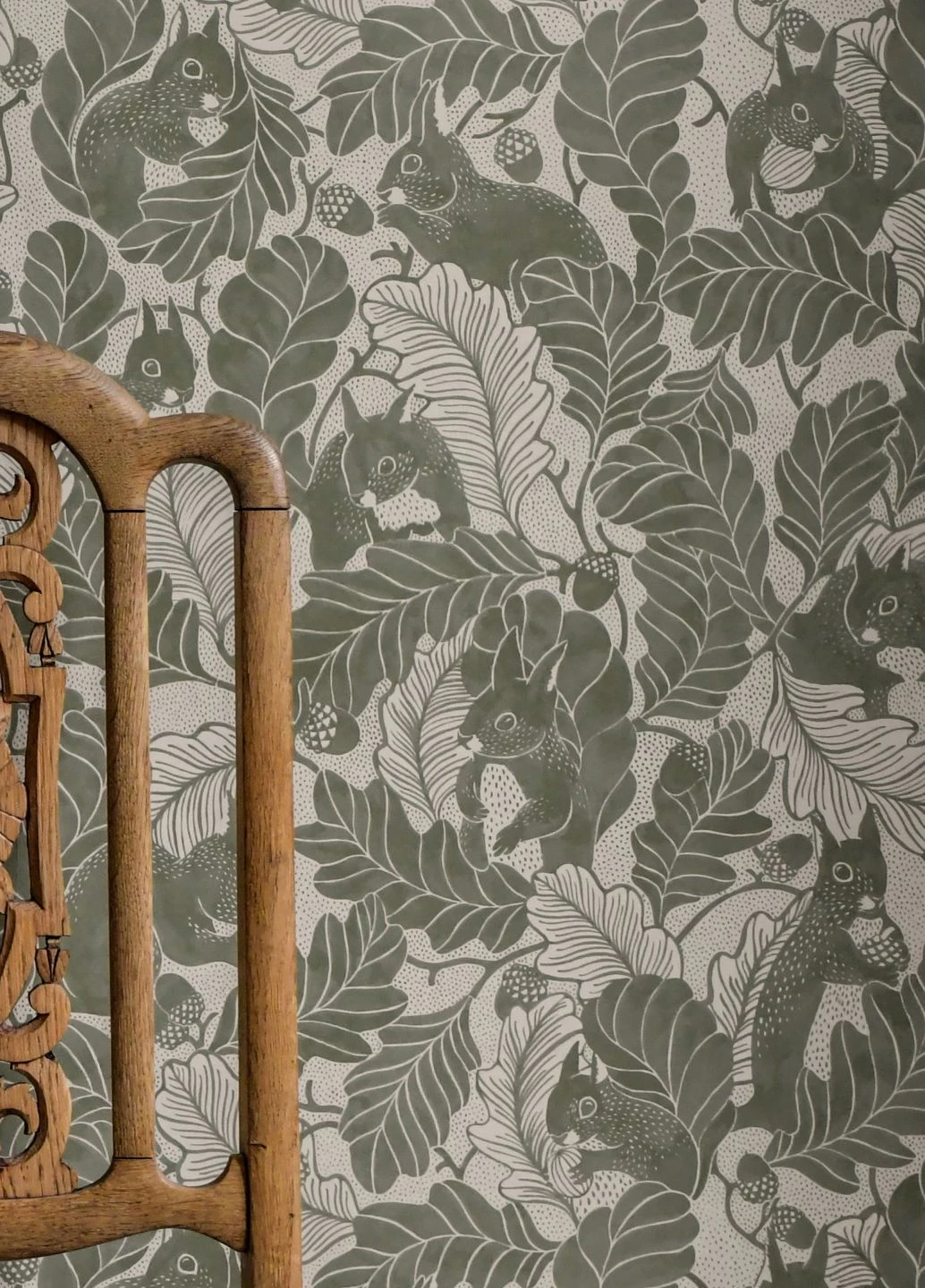 Tapete Oak Tree Tails Blassolivgrün 1 Tapete Oak Tree Tails Blassolivgrün