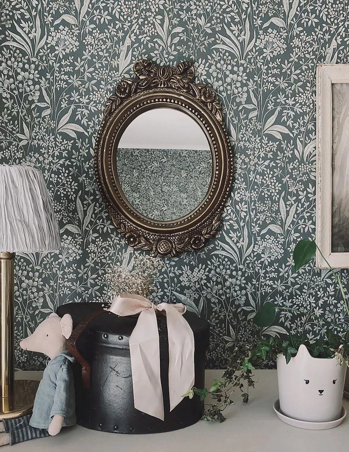 Tapete Pilar Graugrün 3 Tapete Pilar Graugrün – Bild 3