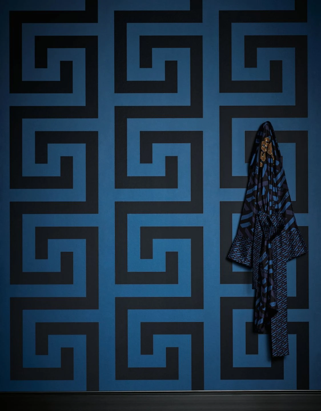 Versace Tapete Solea Blau 5 Versace Tapete Solea Blau - Image 5